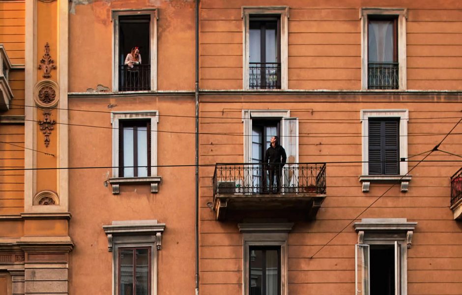 Balcony the first social media - InnoDez