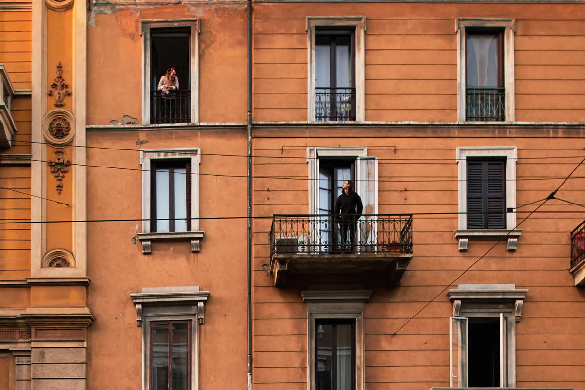 Balcony the first social media - InnoDez